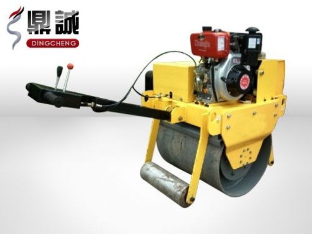 點(diǎn)擊查看詳細(xì)信息<br>標(biāo)題：重型手扶式單鋼輪壓路機(jī) 閱讀次數(shù)：13535