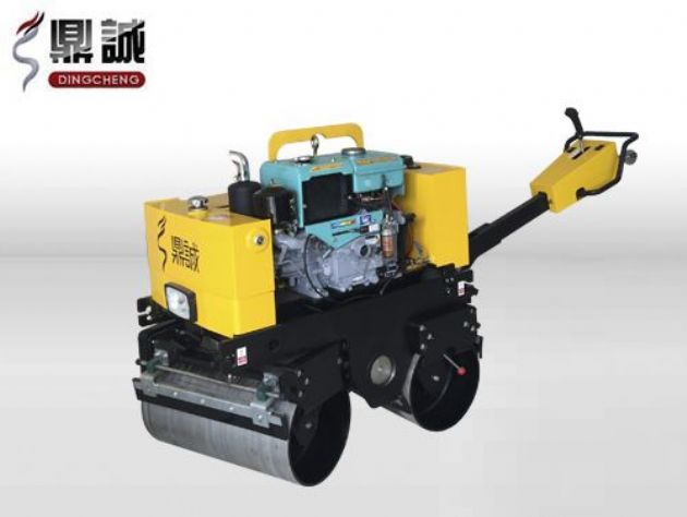 點(diǎn)擊查看詳細(xì)信息<br>標(biāo)題：DC-840-I全液壓手扶雙鋼輪壓路機(jī) 閱讀次數(shù)：14760