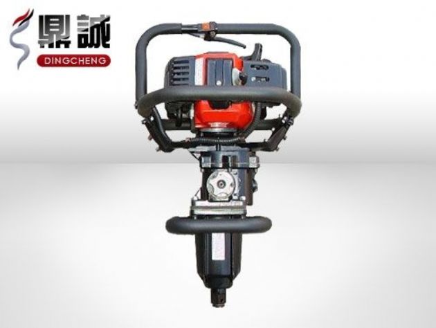 點擊查看詳細信息<br>標題：便攜式內燃扳手 閱讀次數：4644